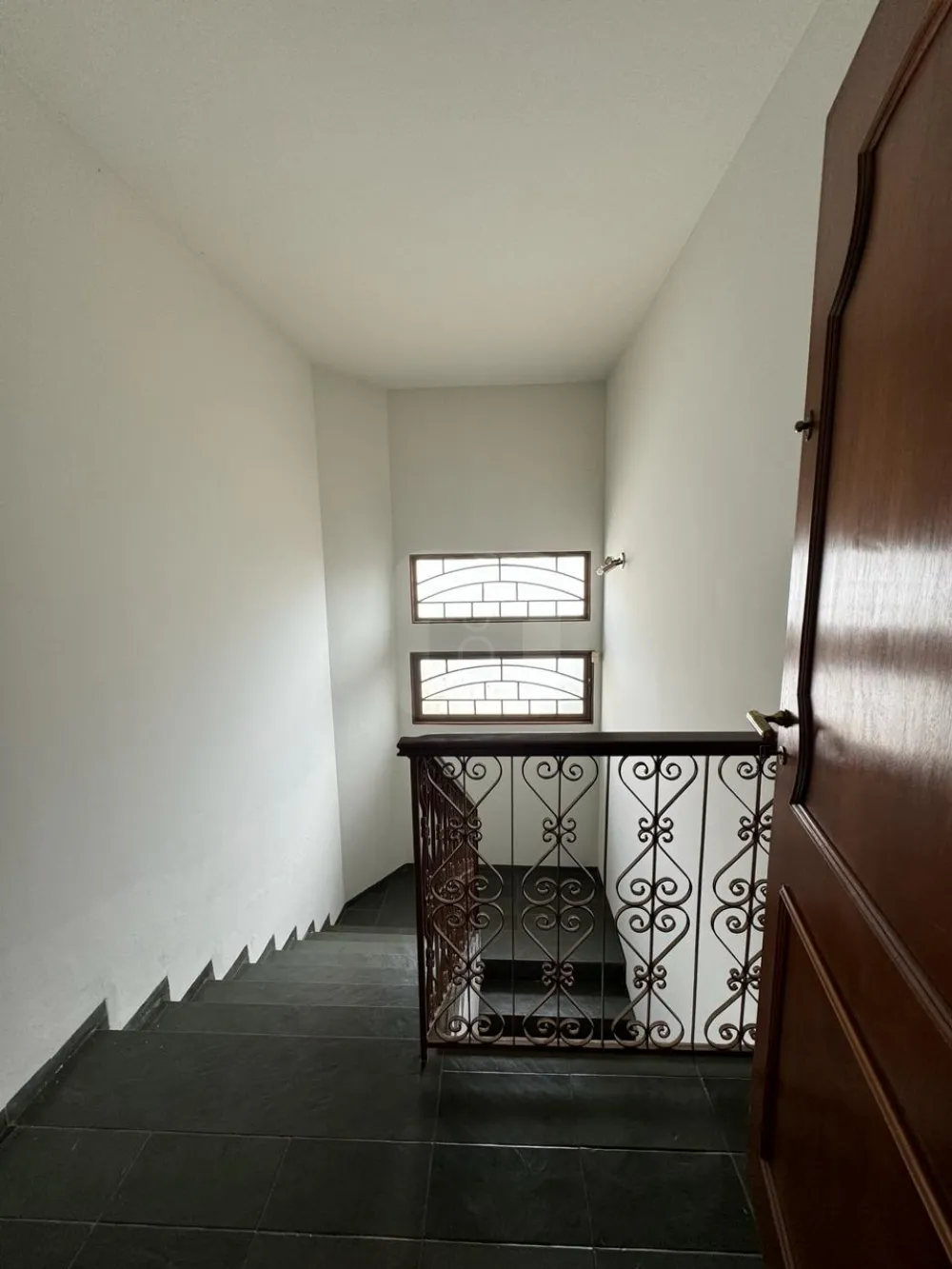 Alugar Casa / Padr&atilde;o em Araguari R$ 6.000,00 - Foto 15