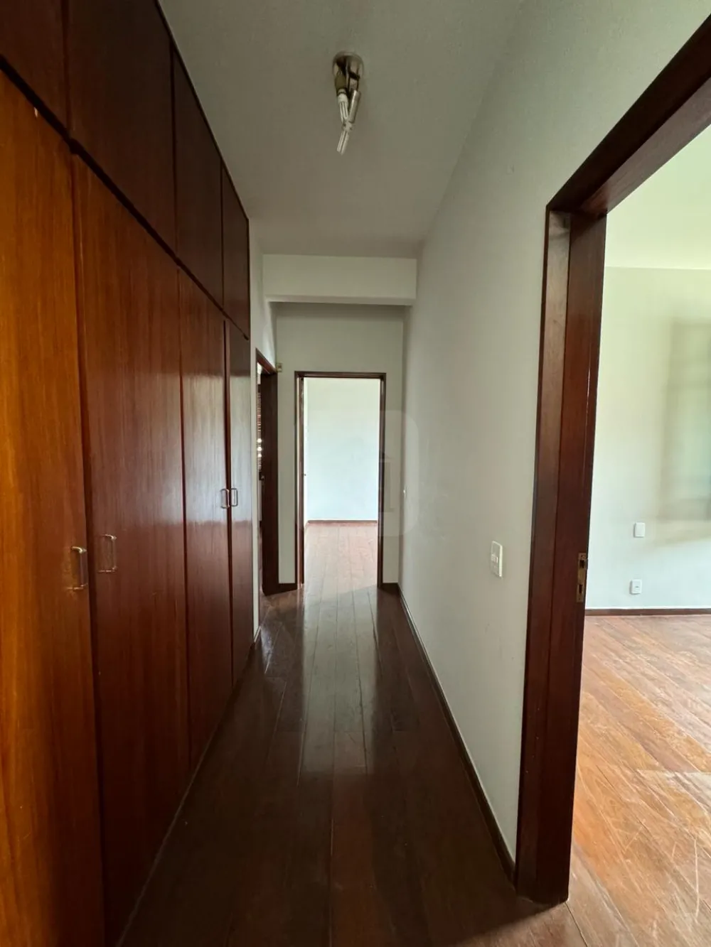 Alugar Casa / Padr&atilde;o em Araguari R$ 6.000,00 - Foto 17