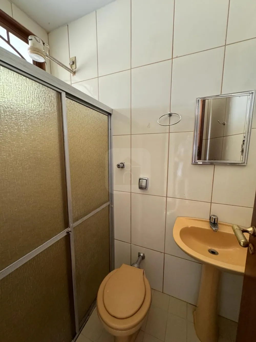 Alugar Casa / Padr&atilde;o em Araguari R$ 6.000,00 - Foto 25