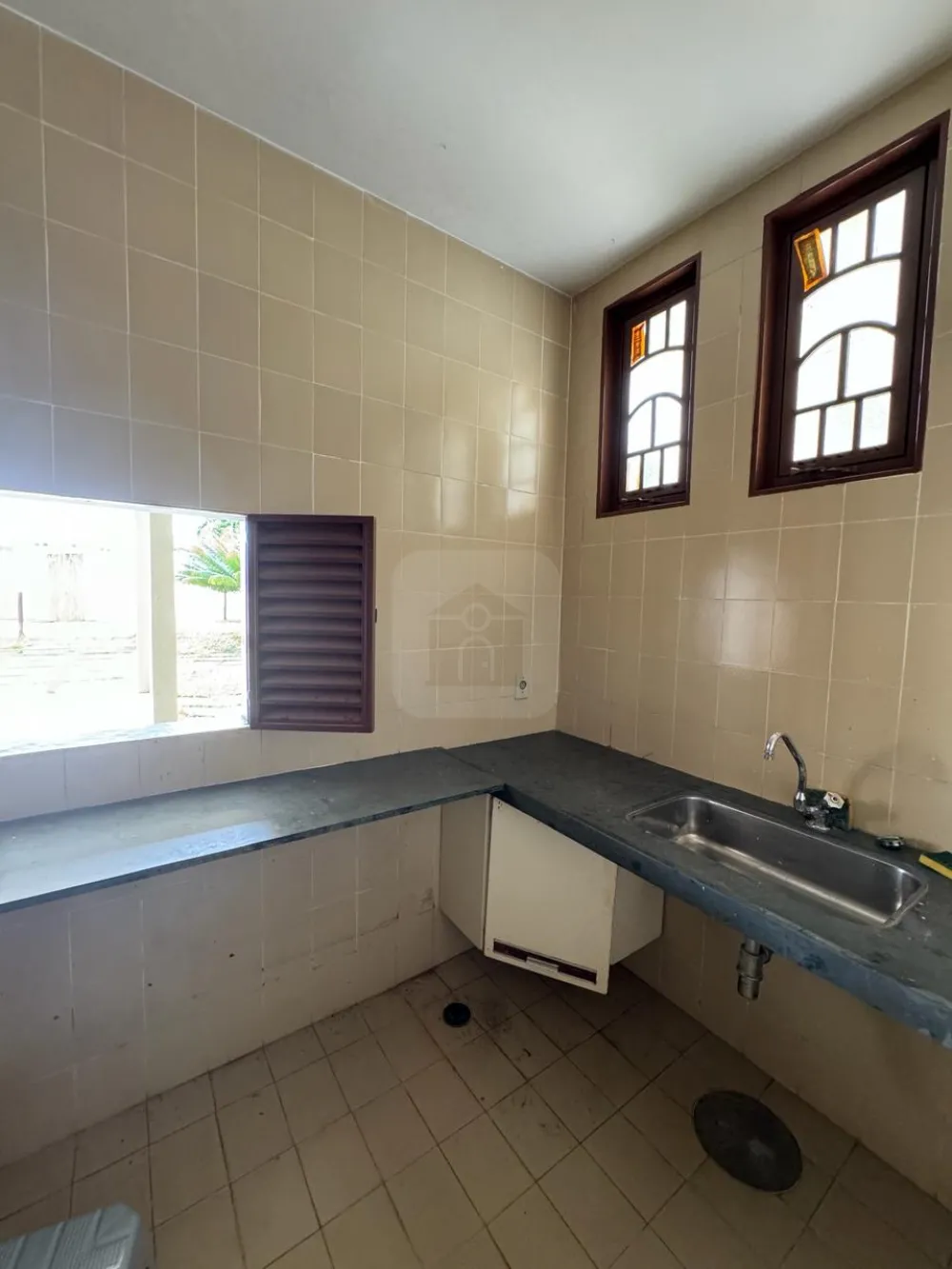 Alugar Casa / Padr&atilde;o em Araguari R$ 6.000,00 - Foto 26