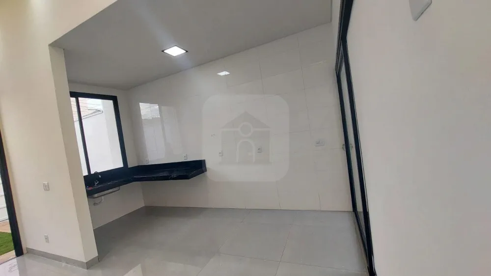 Comprar Casa / Geminada em Uberl&acirc;ndia R$ 470.000,00 - Foto 4