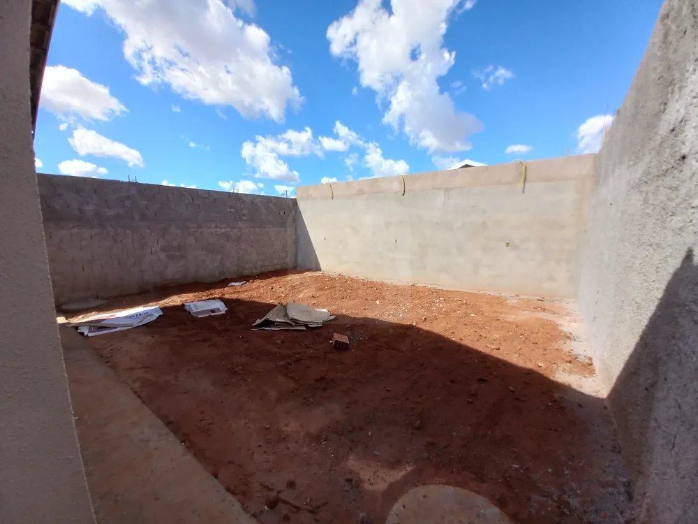 Alugar Casa / Padr&atilde;o em Uberl&acirc;ndia R$ 1.200,00 - Foto 6