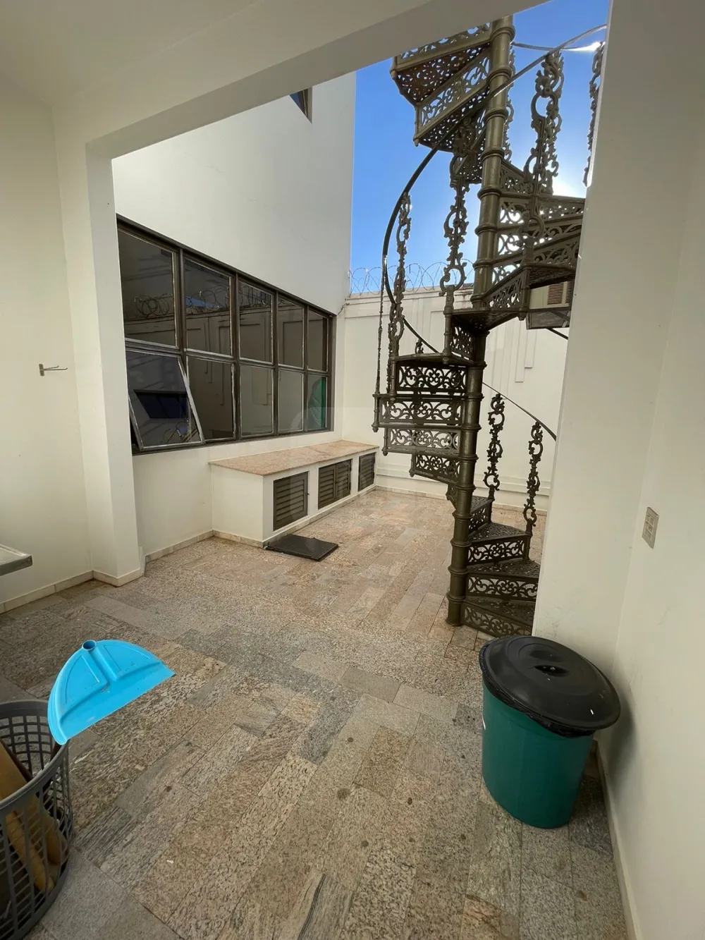 Alugar Comercial / Sala Comercial em Araguari R$ 5.000,00 - Foto 8