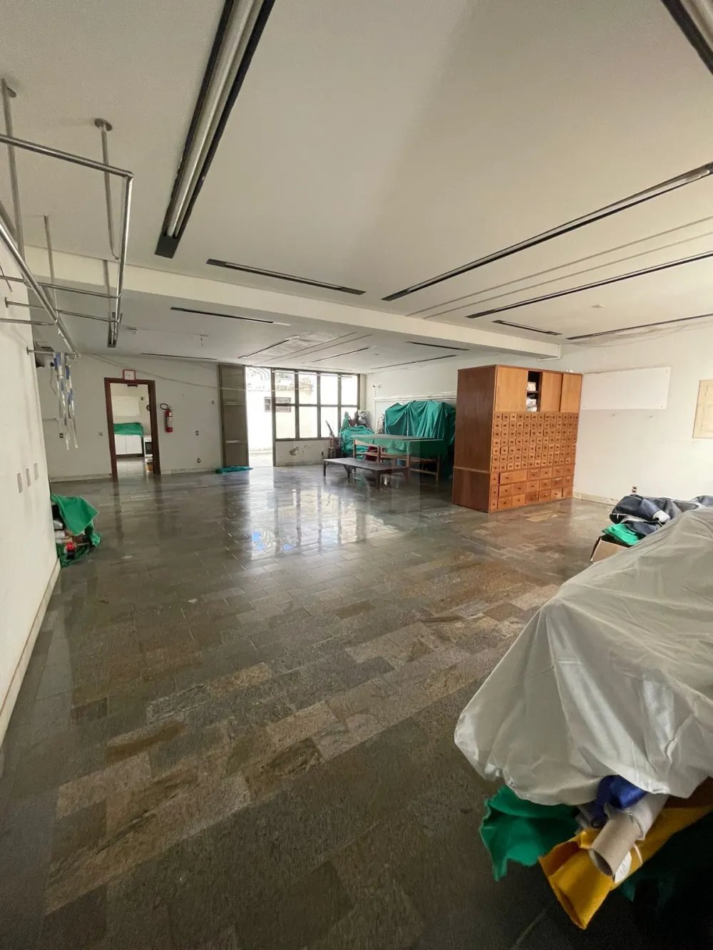 Alugar Comercial / Sala Comercial em Araguari R$ 5.000,00 - Foto 10