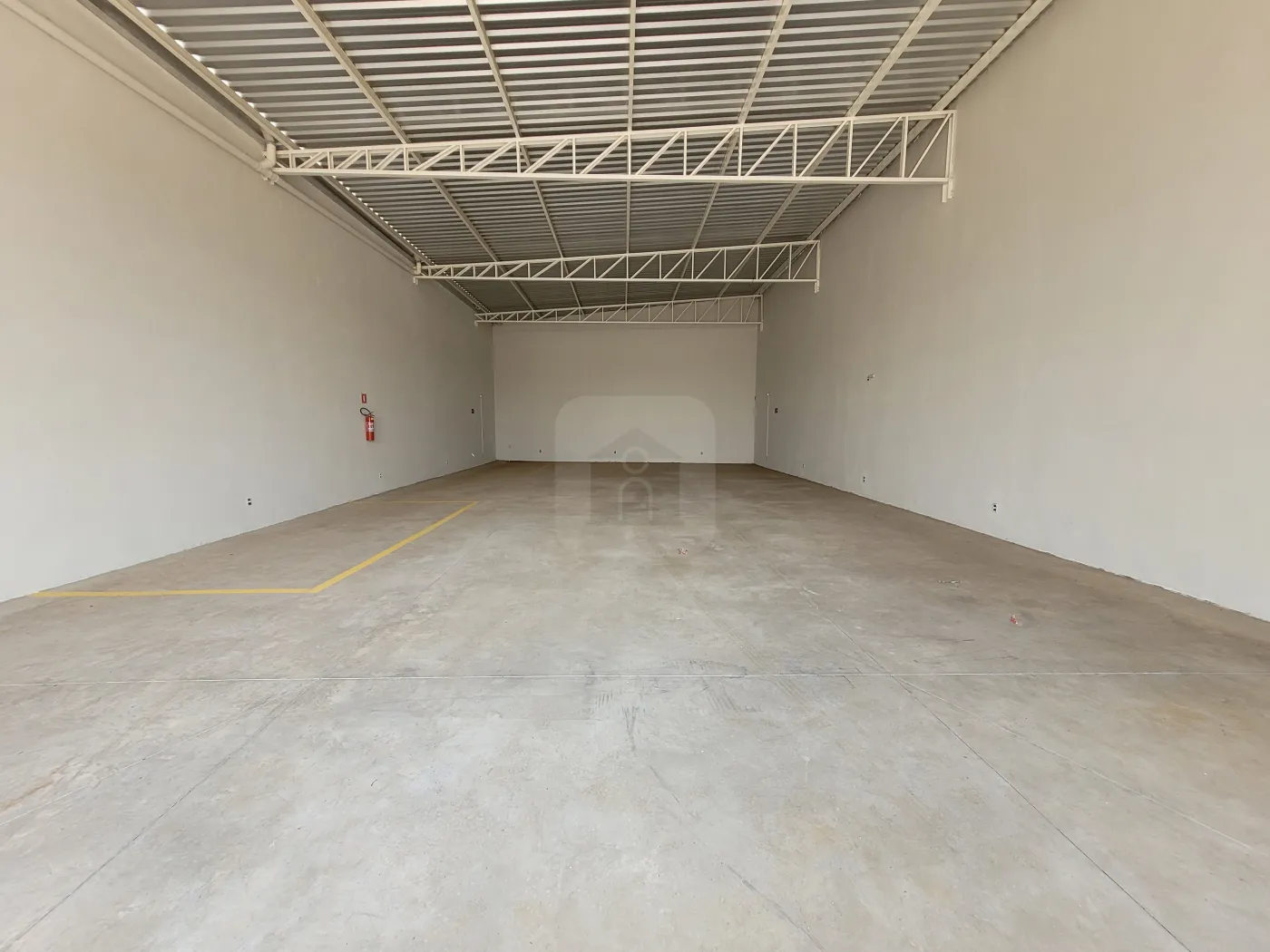 Alugar Comercial / Loja em Uberl&acirc;ndia R$ 4.850,00 - Foto 2