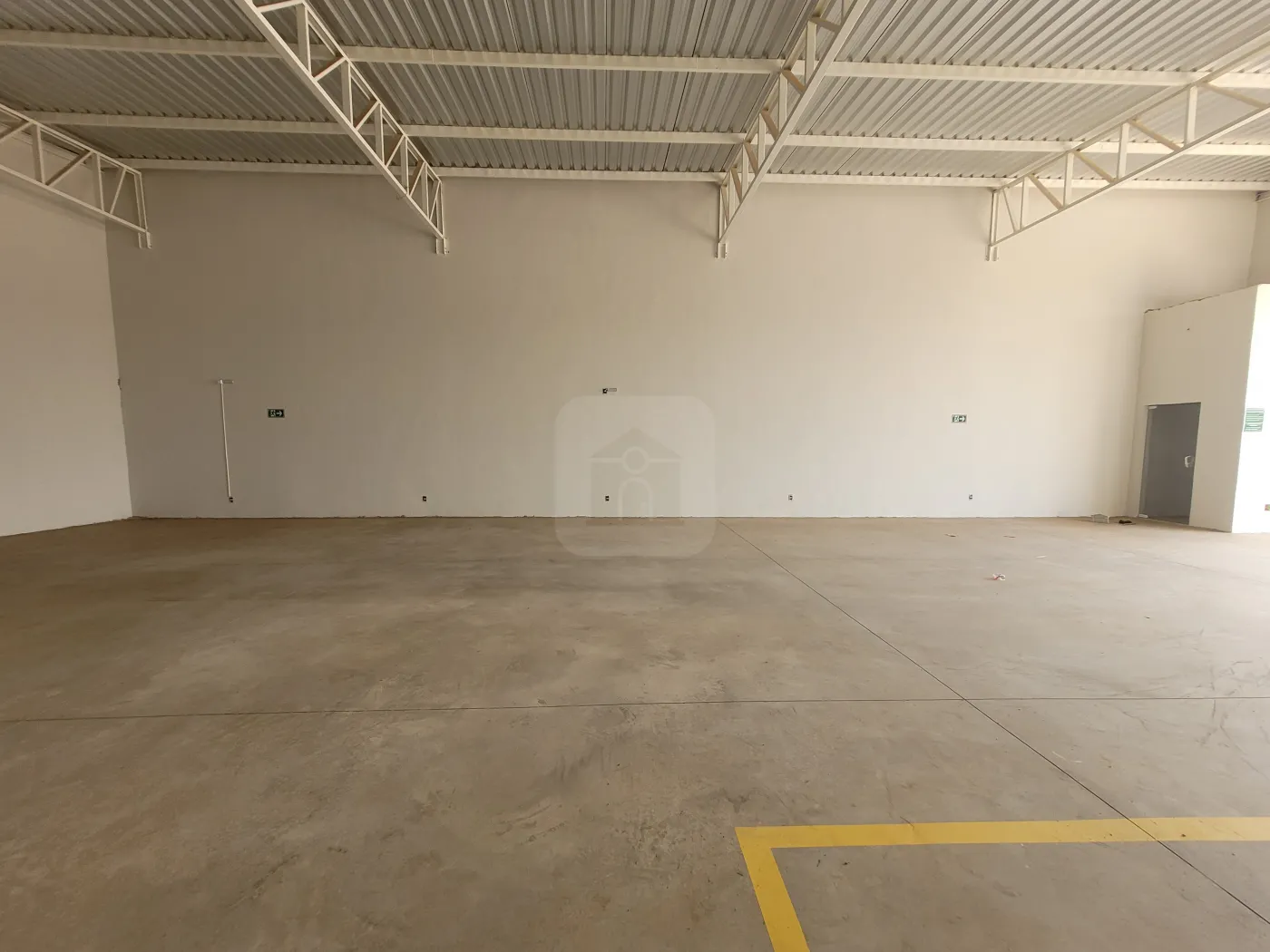 Alugar Comercial / Loja em Uberl&acirc;ndia R$ 5.825,00 - Foto 4