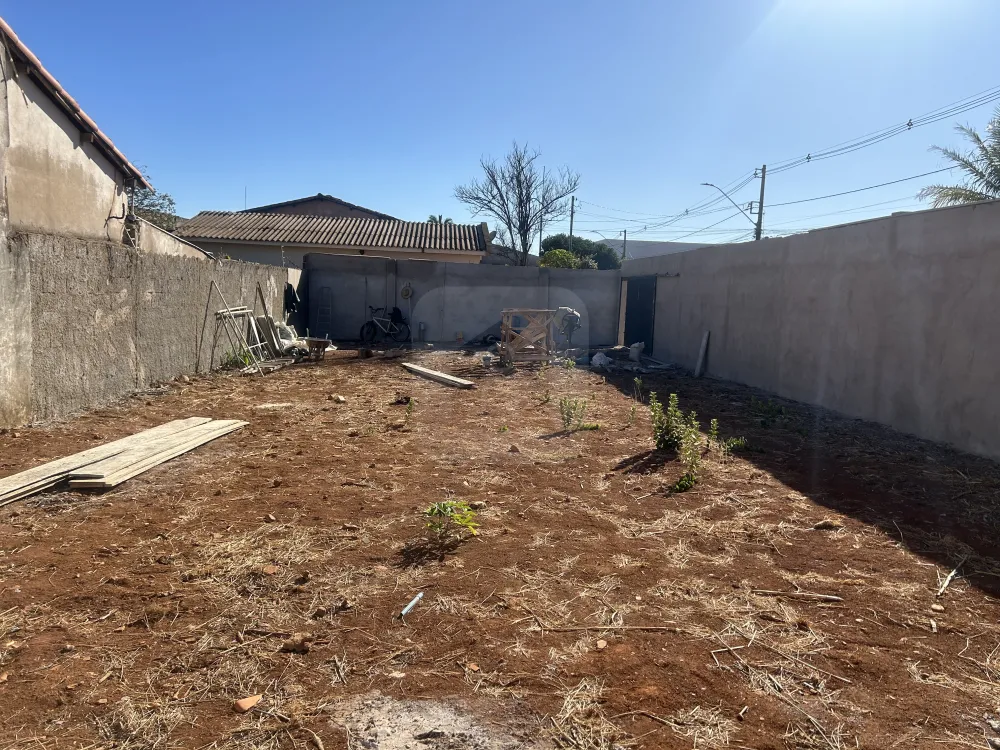 Alugar Terreno / Padr&atilde;o em Uberl&acirc;ndia R$ 1.000,00 - Foto 3
