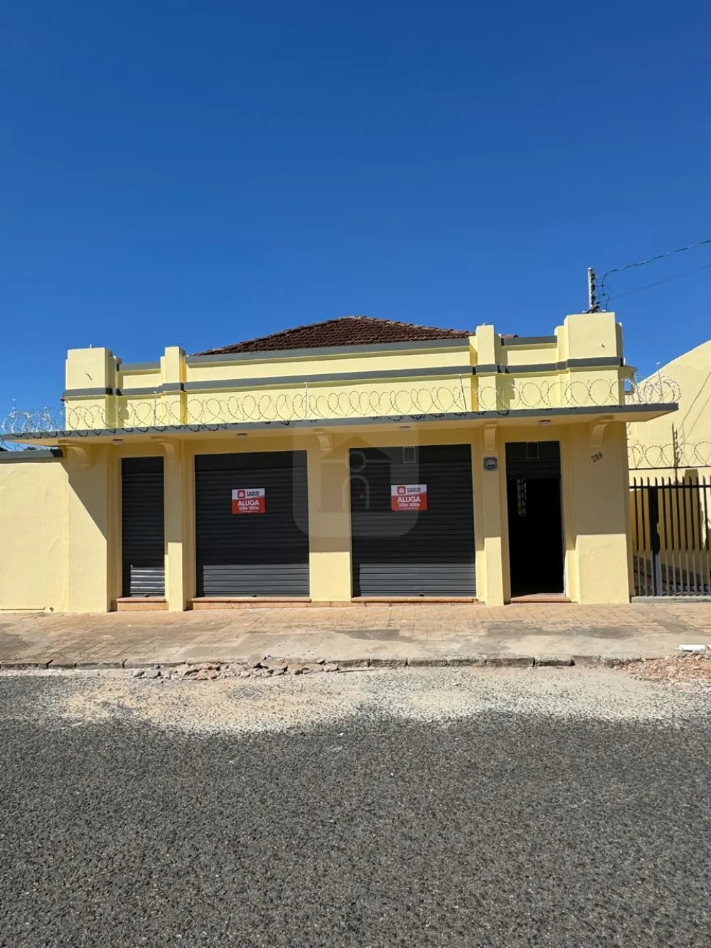 Alugar Comercial / C&ocirc;modo em Araguari R$ 2.000,00 - Foto 2