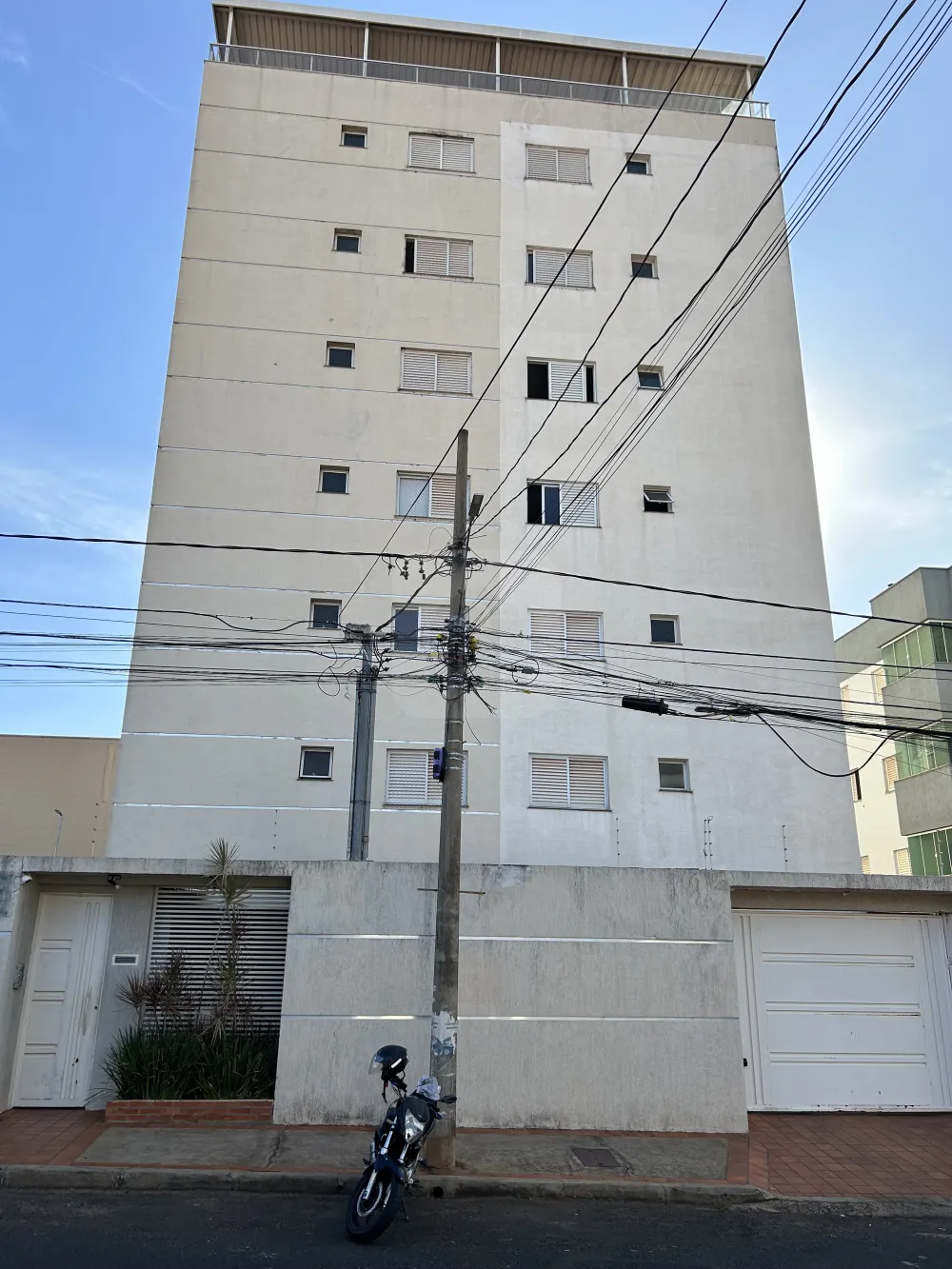 Alugar Apartamento / Padr&atilde;o em Uberl&acirc;ndia R$ 1.800,00 - Foto 1