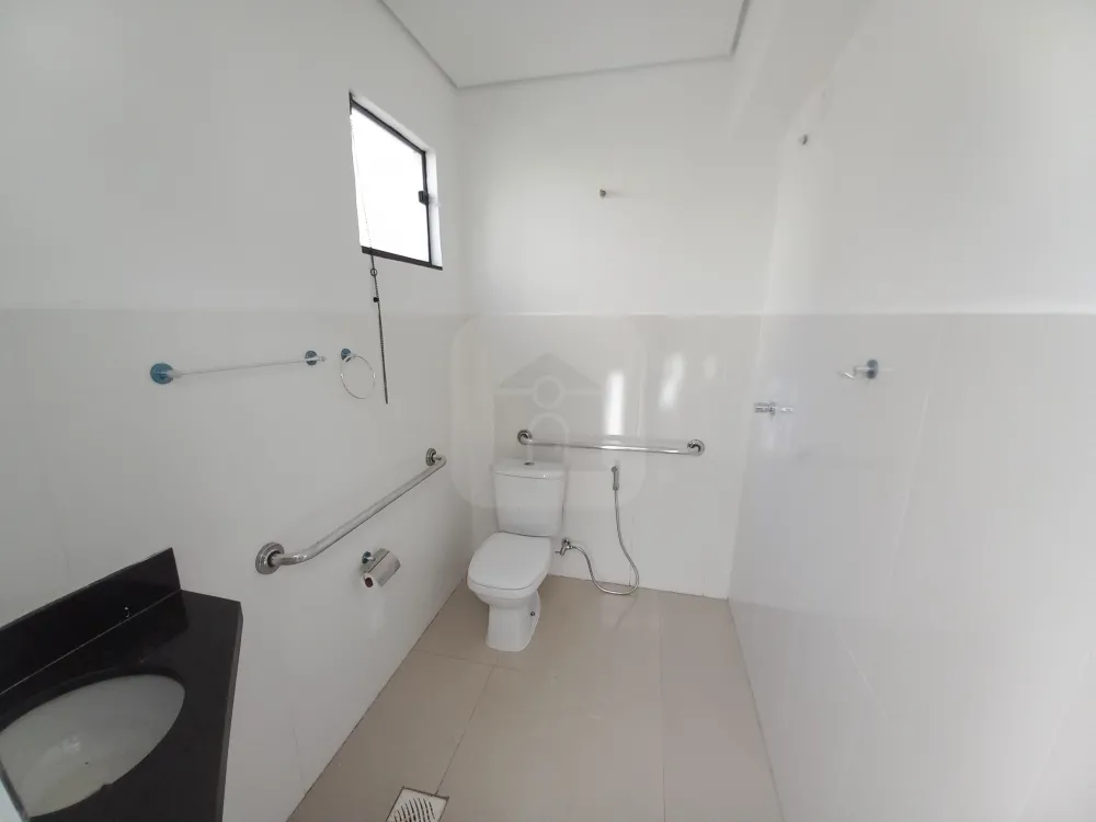 Alugar Comercial / Casa Comercial em Uberl&acirc;ndia R$ 8.000,00 - Foto 11
