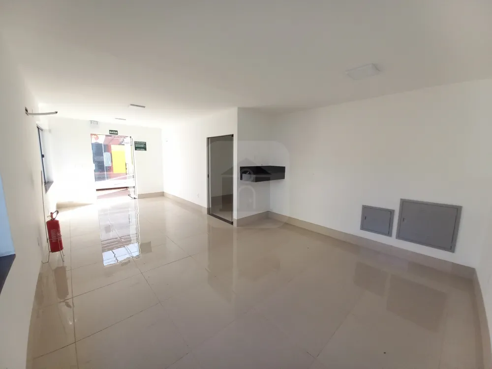 Alugar Comercial / Casa Comercial em Uberl&acirc;ndia R$ 8.000,00 - Foto 13