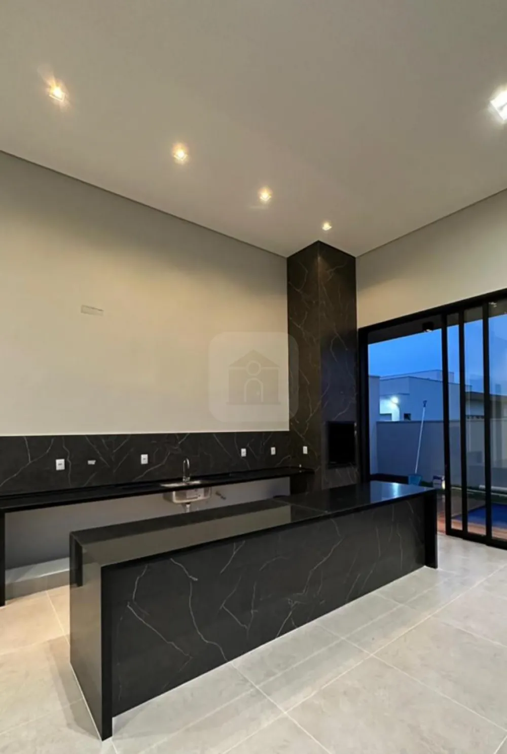 Comprar Casa / Condom&iacute;nio ou Loteamento Fechado em Uberl&acirc;ndia R$ 2.390.000,00 - Foto 2