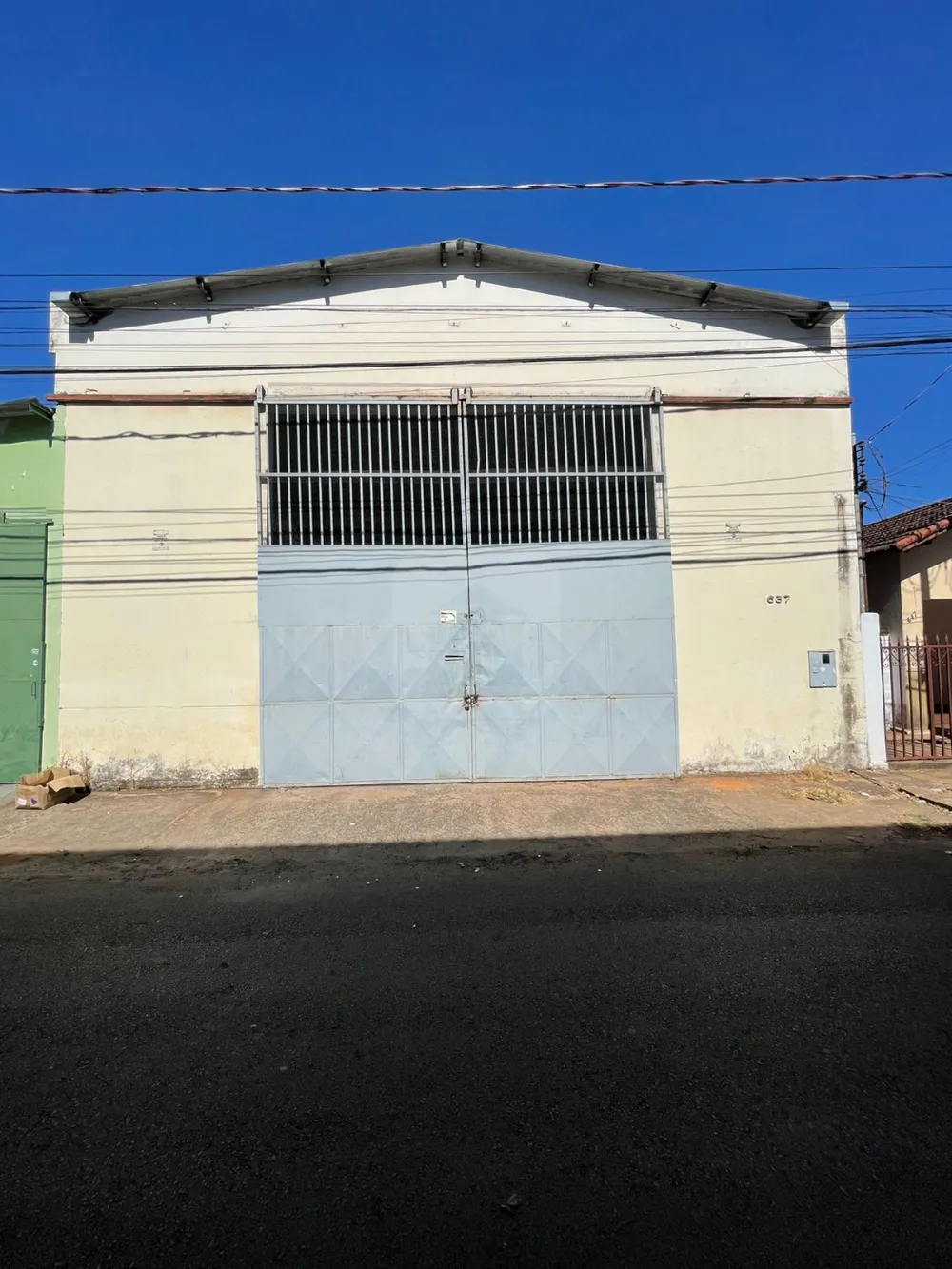 Alugar Comercial / Galp&atilde;o em Araguari R$ 2.800,00 - Foto 1