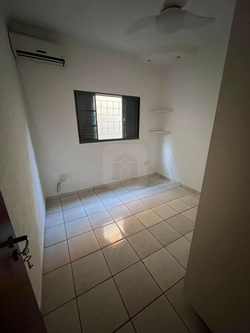 Comprar Casa / Padr&atilde;o em Uberl&acirc;ndia R$ 590.000,00 - Foto 5