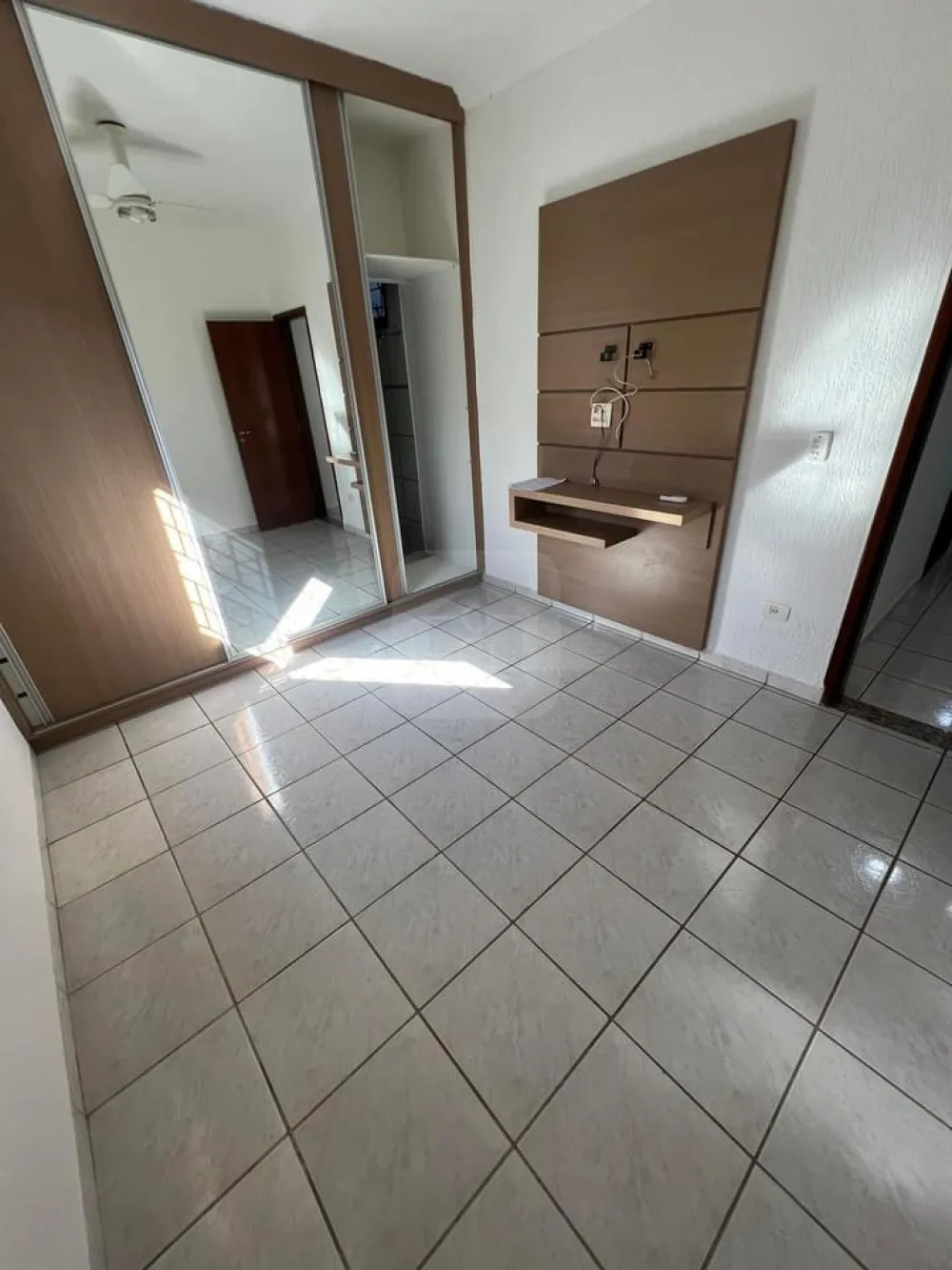 Comprar Casa / Padr&atilde;o em Uberl&acirc;ndia R$ 590.000,00 - Foto 9