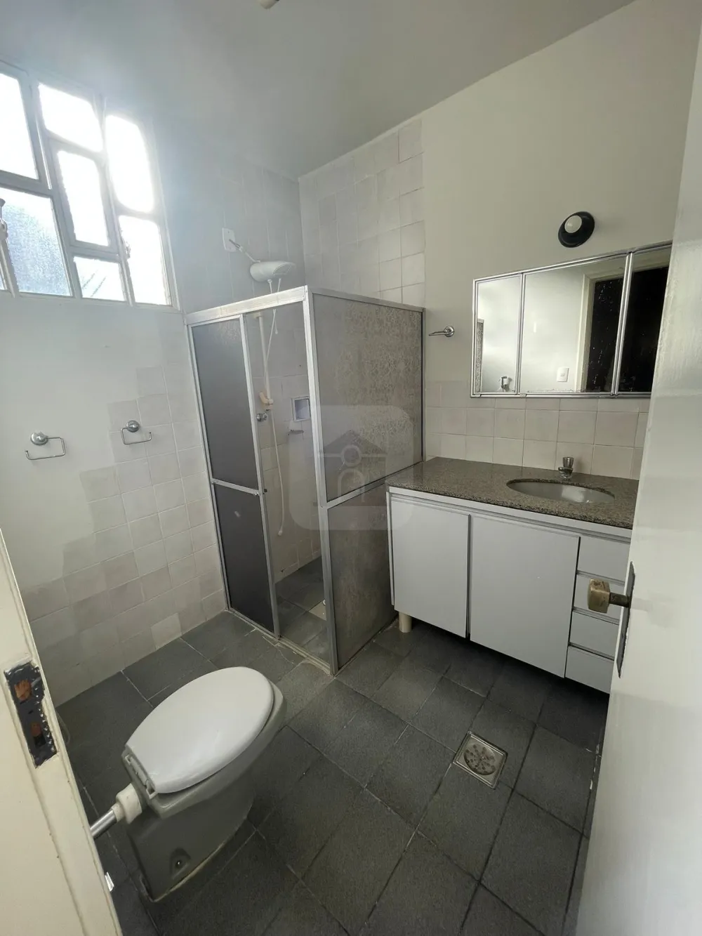 Comprar Casa / Padr&atilde;o em Araguari R$ 500.000,00 - Foto 14