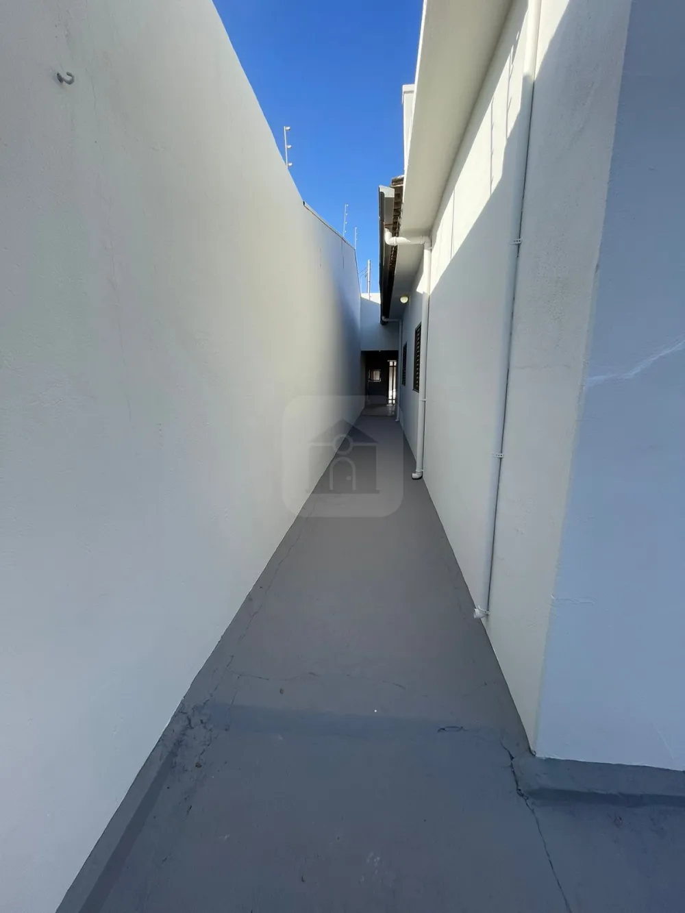 Alugar Casa / Padr&atilde;o em Araguari R$ 1.600,00 - Foto 17