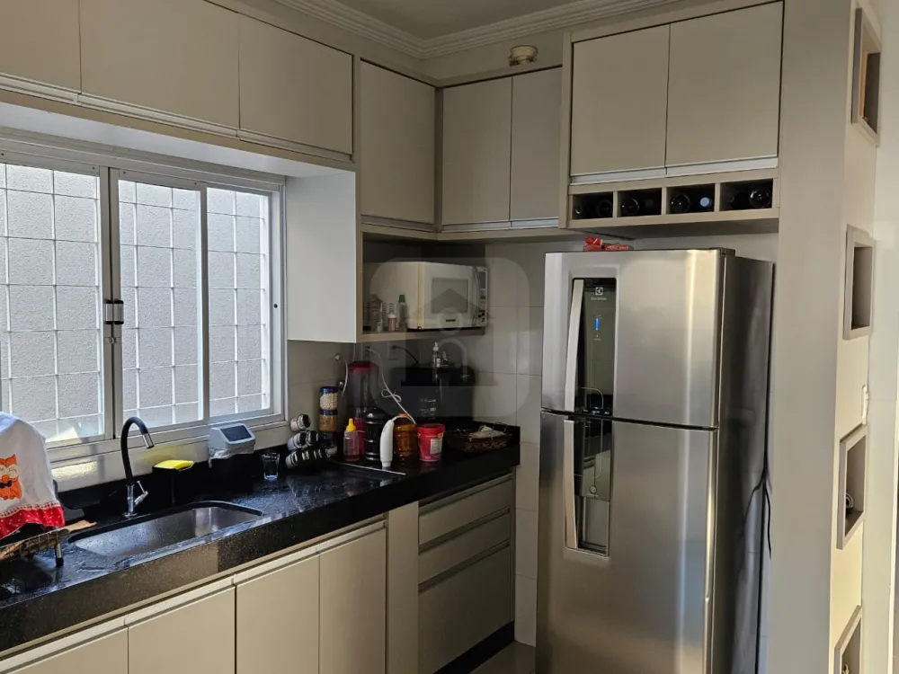 Alugar Casa / Padr&atilde;o em Uberl&acirc;ndia R$ 4.000,00 - Foto 5