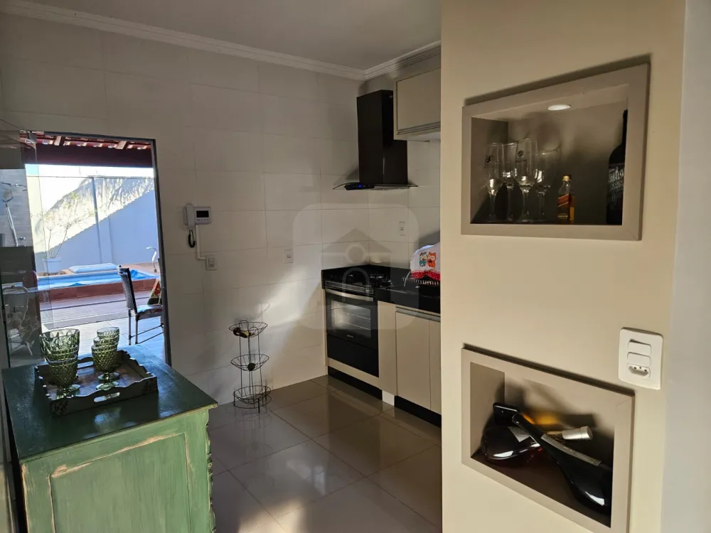 Alugar Casa / Padr&atilde;o em Uberl&acirc;ndia R$ 4.000,00 - Foto 7