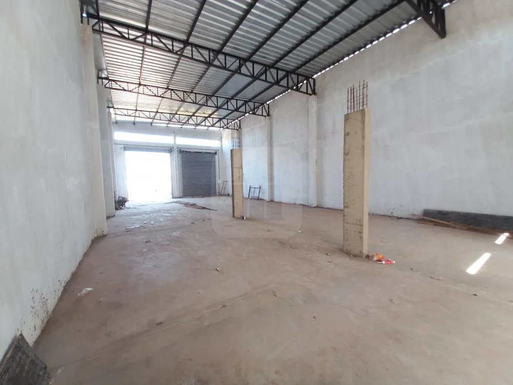 Alugar Comercial / Galp&atilde;o em Uberl&acirc;ndia R$ 5.800,00 - Foto 2