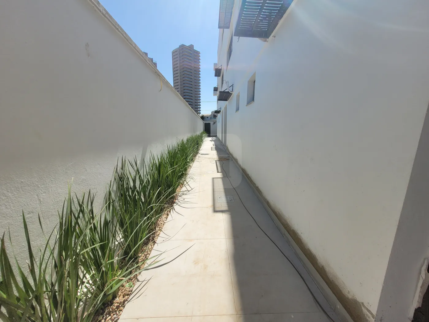 Alugar Comercial / Loja em Uberl&acirc;ndia R$ 6.175,00 - Foto 7