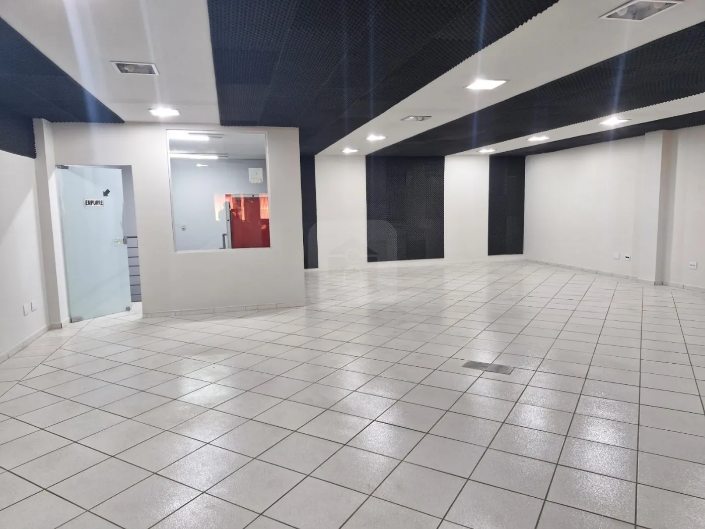 Alugar Comercial / Loja em Uberl&acirc;ndia R$ 22.000,00 - Foto 18