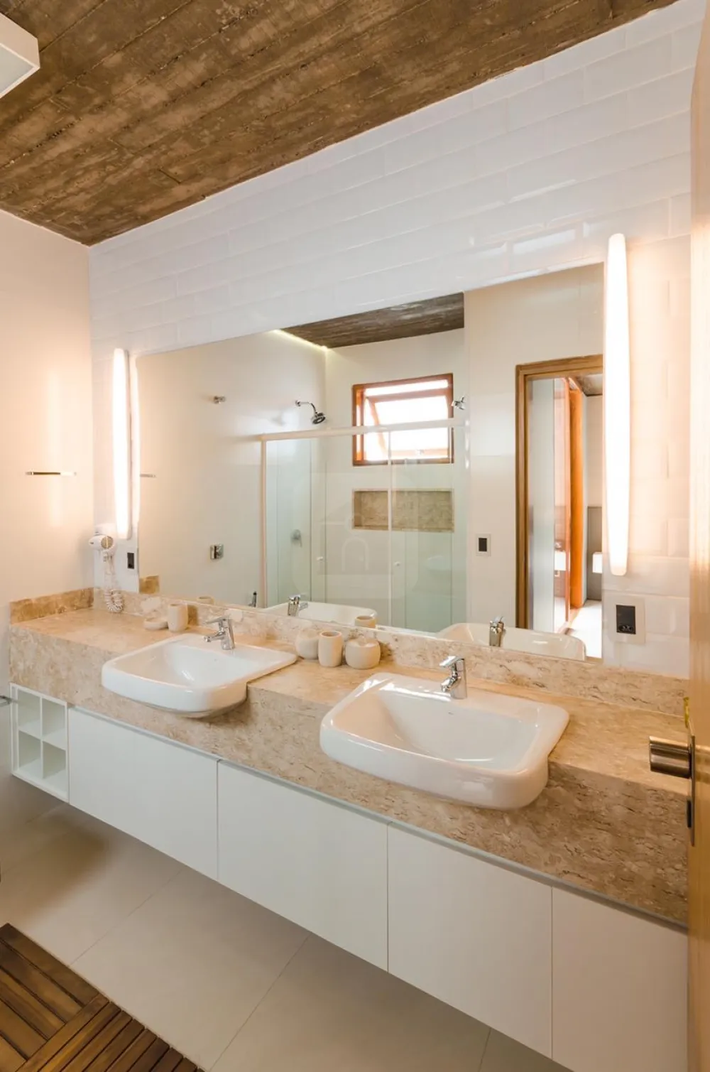 Alugar Casa / Condom&iacute;nio ou Loteamento Fechado em Uberl&acirc;ndia R$ 9.000,00 - Foto 9