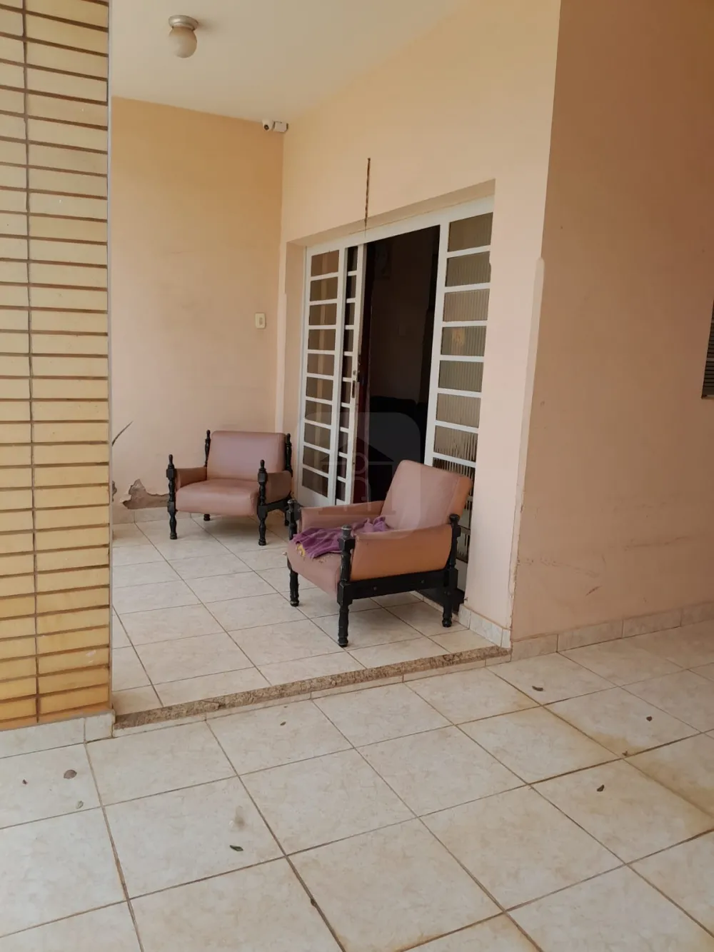 Comprar Casa / Padr&atilde;o em Araguari R$ 700.000,00 - Foto 3