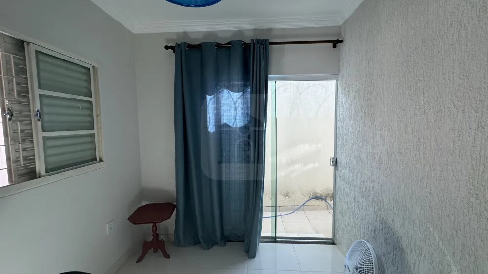 Alugar Casa / Padr&atilde;o em Uberl&acirc;ndia R$ 2.300,00 - Foto 2