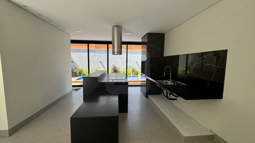 Alugar Casa / Condom&iacute;nio ou Loteamento Fechado em Uberl&acirc;ndia R$ 14.500,00 - Foto 2