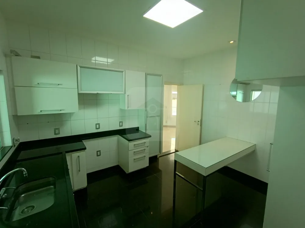 Alugar Casa / Condom&iacute;nio ou Loteamento Fechado em Uberl&acirc;ndia R$ 8.000,00 - Foto 5