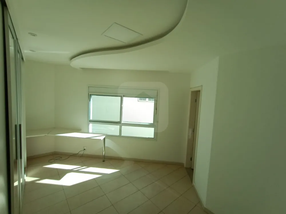 Alugar Casa / Condom&iacute;nio ou Loteamento Fechado em Uberl&acirc;ndia R$ 8.000,00 - Foto 11