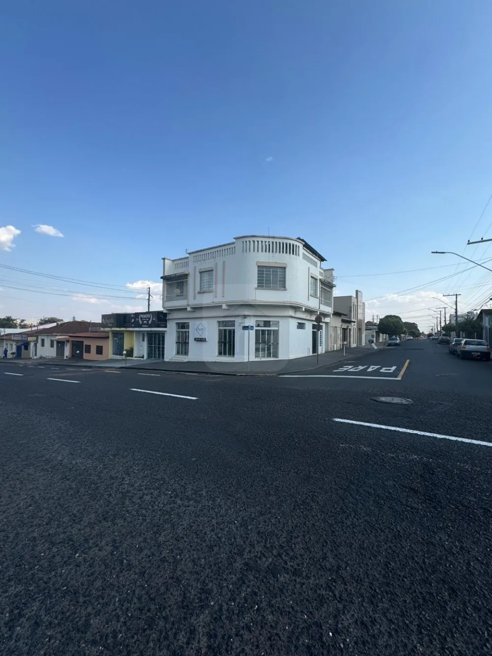 Alugar Comercial / Pr&eacute;dio em Araguari R$ 1.650,00 - Foto 2