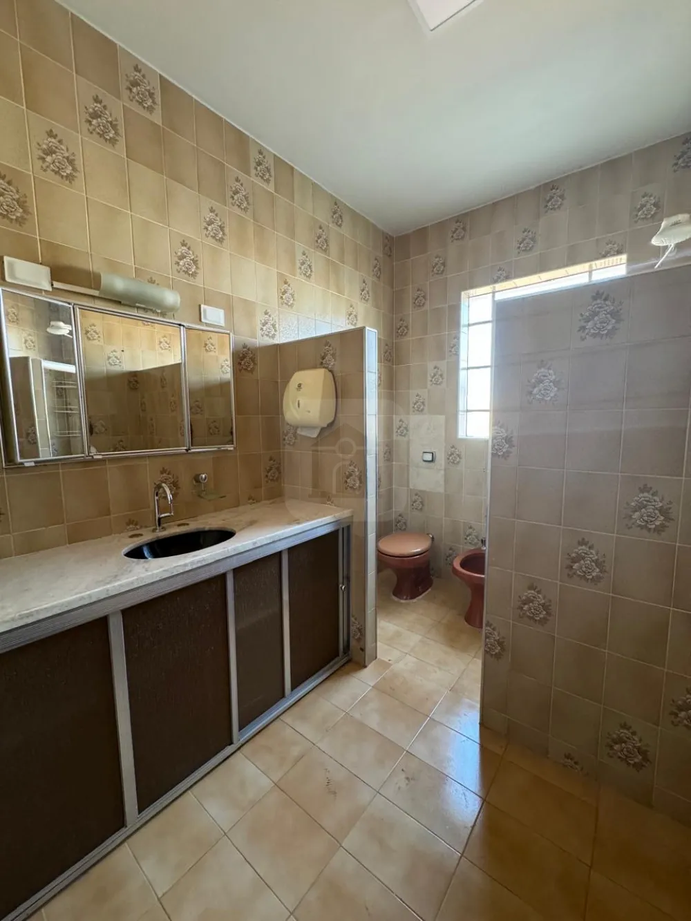 Alugar Comercial / Pr&eacute;dio em Araguari R$ 1.650,00 - Foto 11