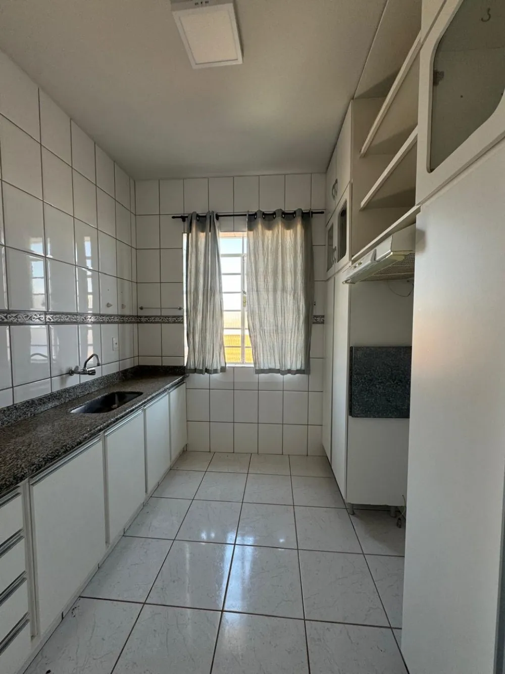 Alugar Comercial / Pr&eacute;dio em Araguari R$ 1.650,00 - Foto 13
