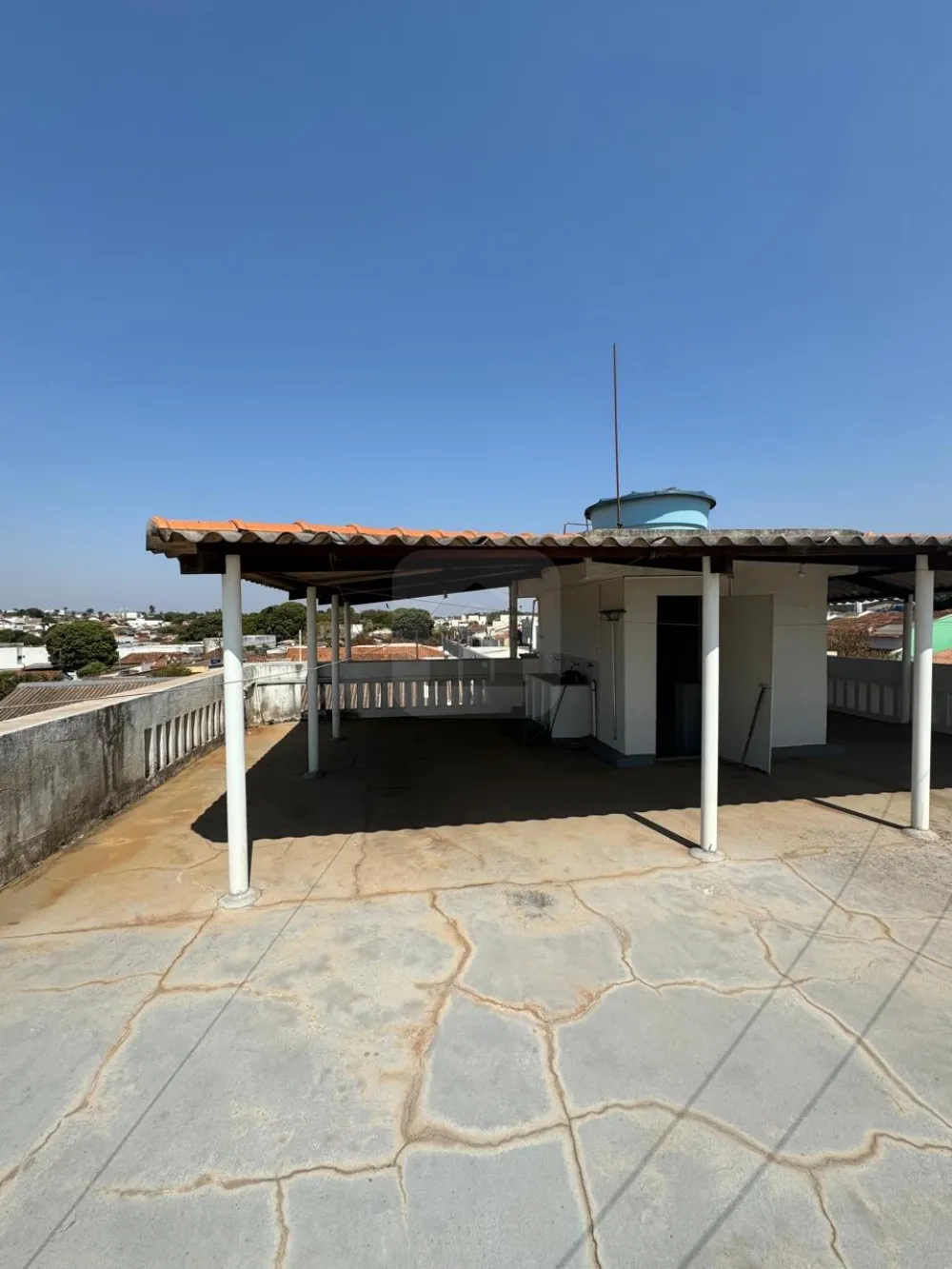 Alugar Comercial / Pr&eacute;dio em Araguari R$ 1.650,00 - Foto 16