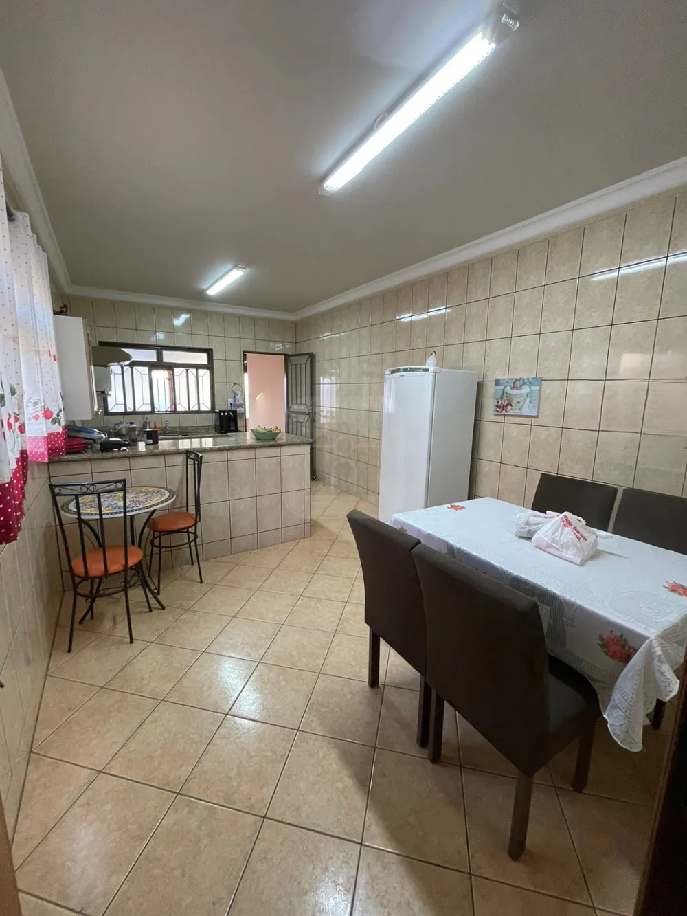 Comprar Casa / Padr&atilde;o em Araguari R$ 680.000,00 - Foto 13