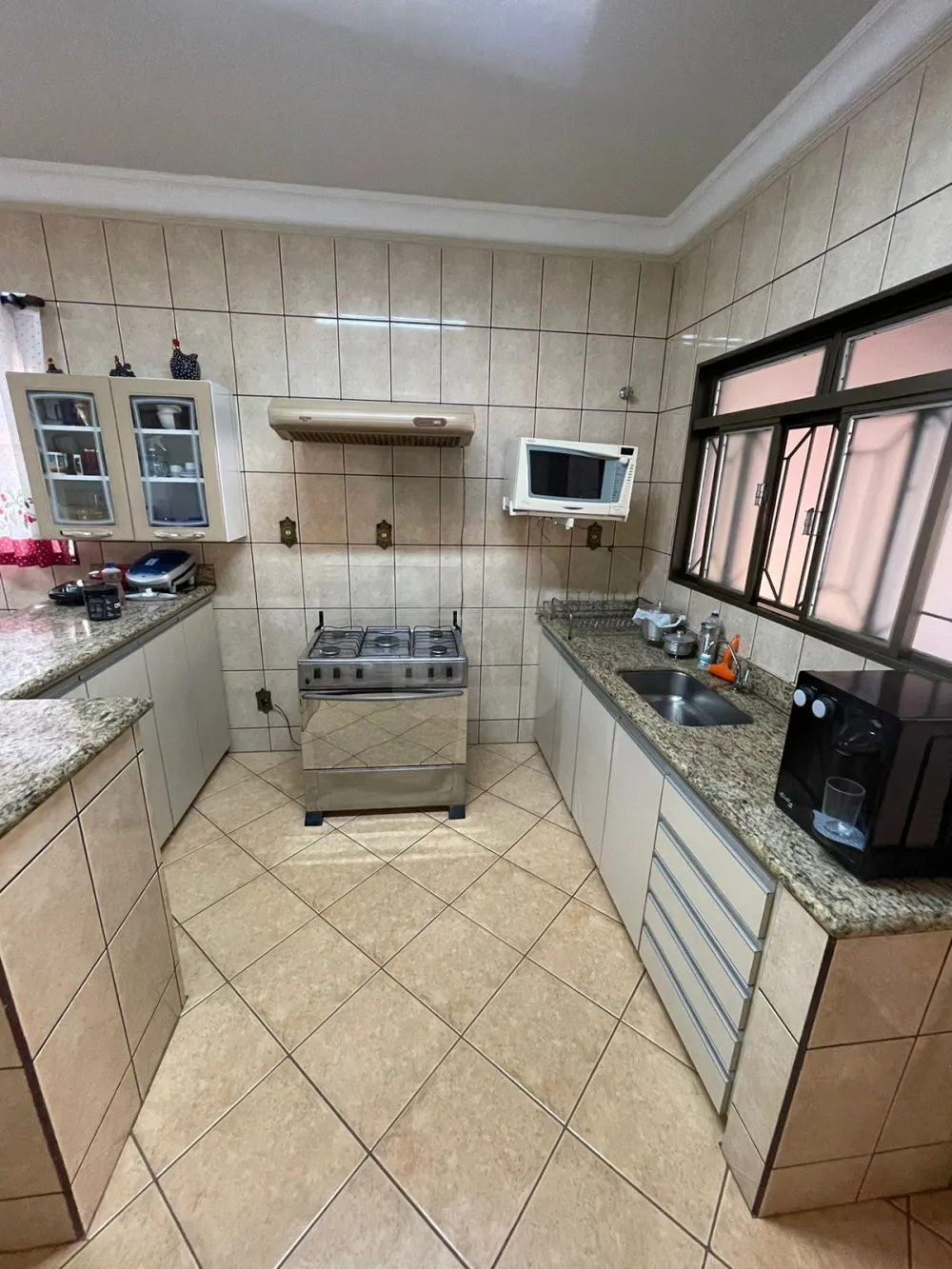 Comprar Casa / Padr&atilde;o em Araguari R$ 680.000,00 - Foto 14