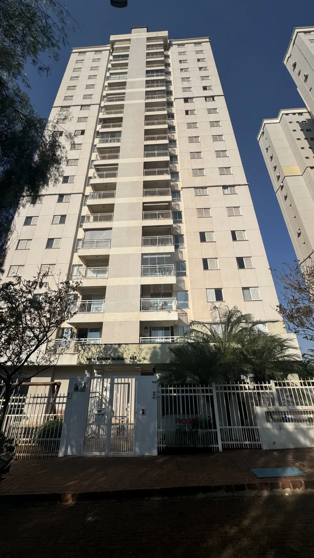 Comprar Apartamento / Padr&atilde;o em Uberl&acirc;ndia - Foto 15