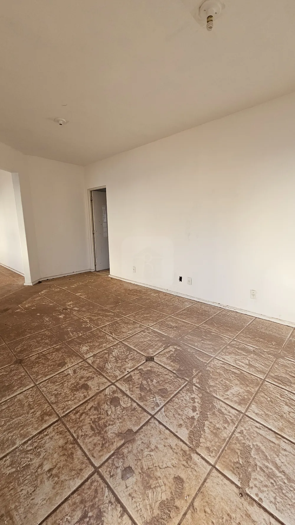 Alugar Comercial / Galp&atilde;o em Uberl&acirc;ndia R$ 15.000,00 - Foto 3