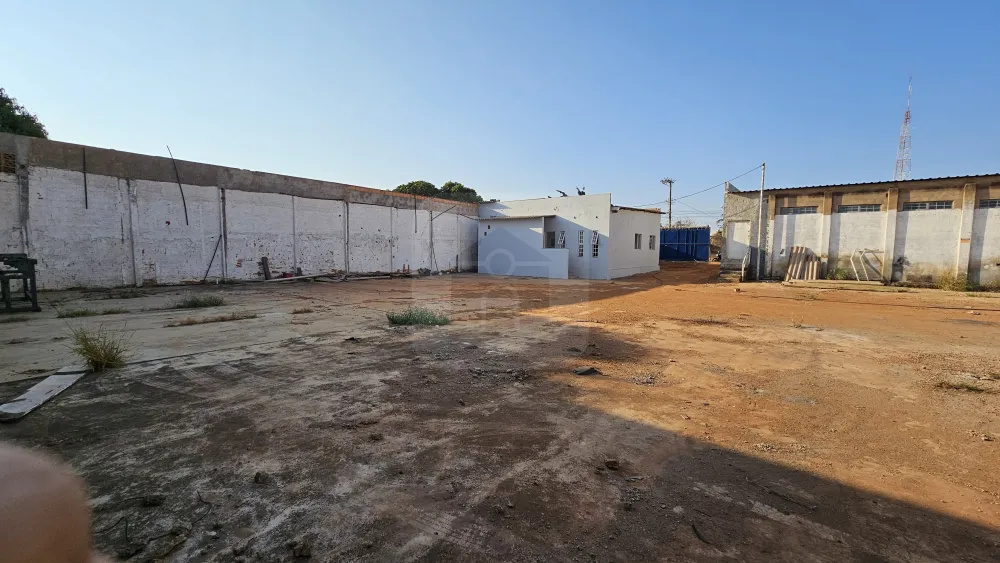 Alugar Comercial / Galp&atilde;o em Uberl&acirc;ndia R$ 15.000,00 - Foto 6