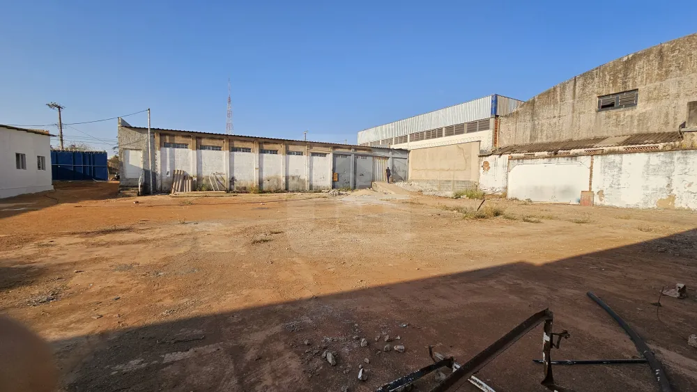 Alugar Comercial / Galp&atilde;o em Uberl&acirc;ndia R$ 15.000,00 - Foto 7