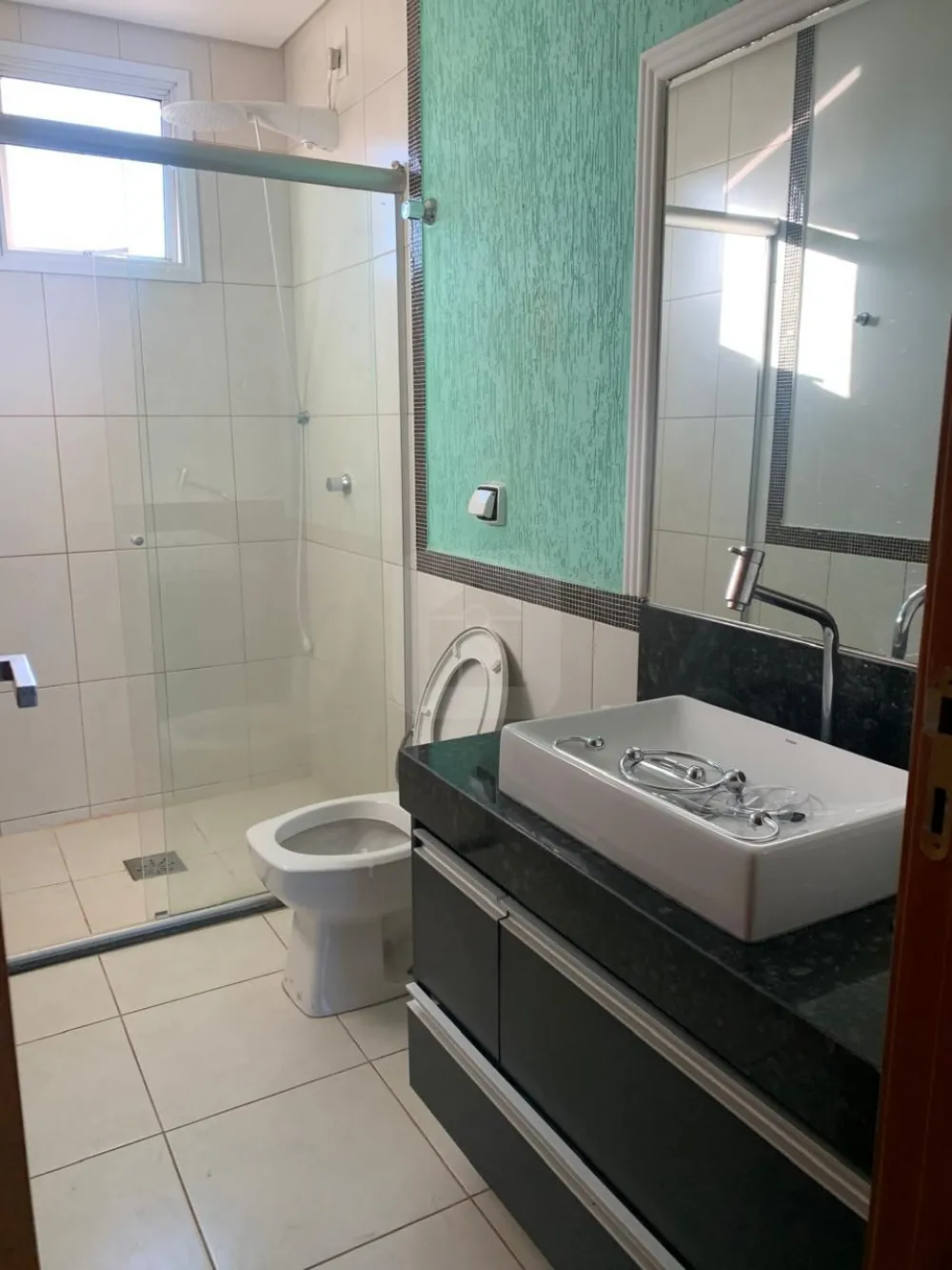 Alugar Apartamento / Padr&atilde;o em Uberl&acirc;ndia R$ 3.000,00 - Foto 2