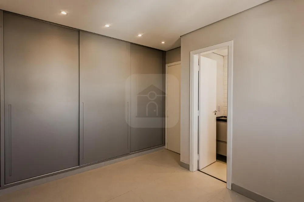 Comprar Apartamento / Padr&atilde;o em Uberl&acirc;ndia R$ 600.000,00 - Foto 4