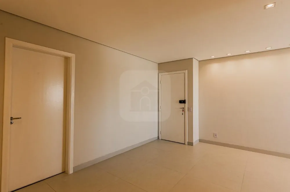 Comprar Apartamento / Padr&atilde;o em Uberl&acirc;ndia R$ 600.000,00 - Foto 6