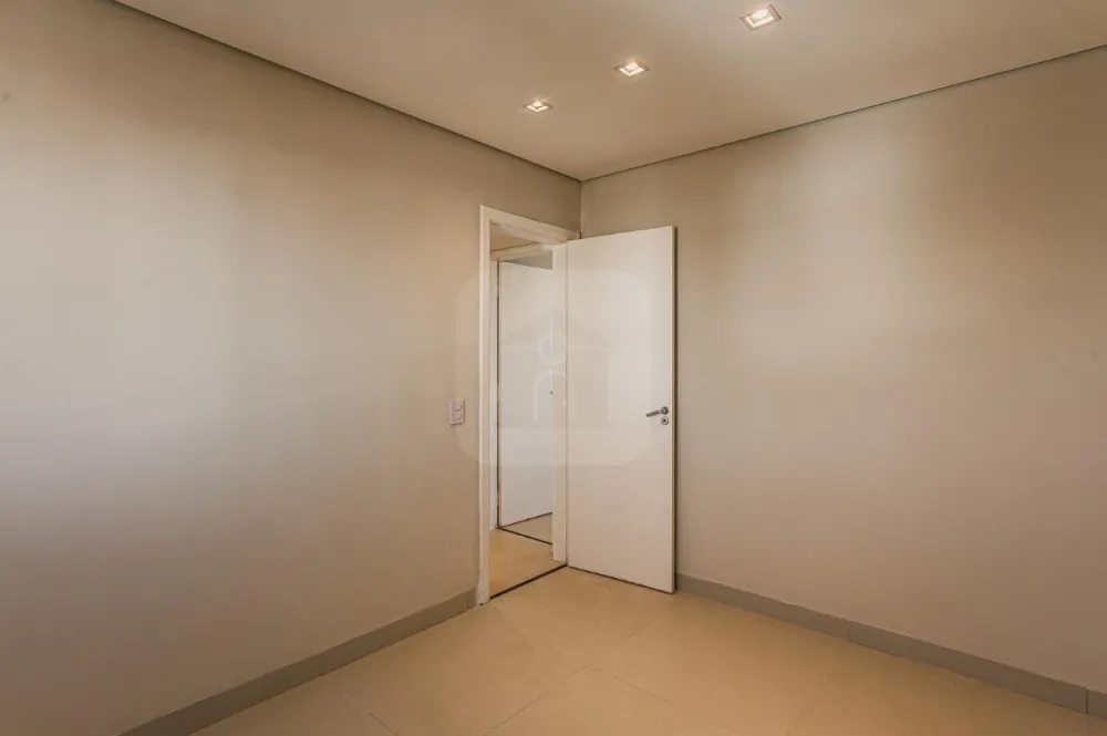 Comprar Apartamento / Padr&atilde;o em Uberl&acirc;ndia R$ 600.000,00 - Foto 9