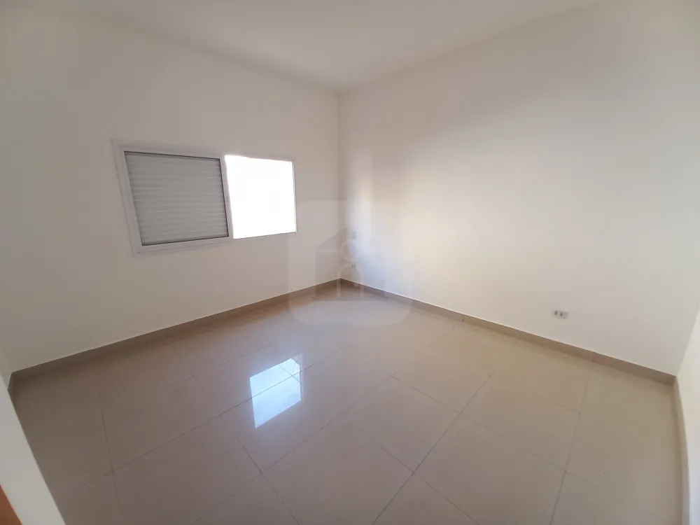 Alugar Casa / Padr&atilde;o em Uberl&acirc;ndia R$ 3.000,00 - Foto 1