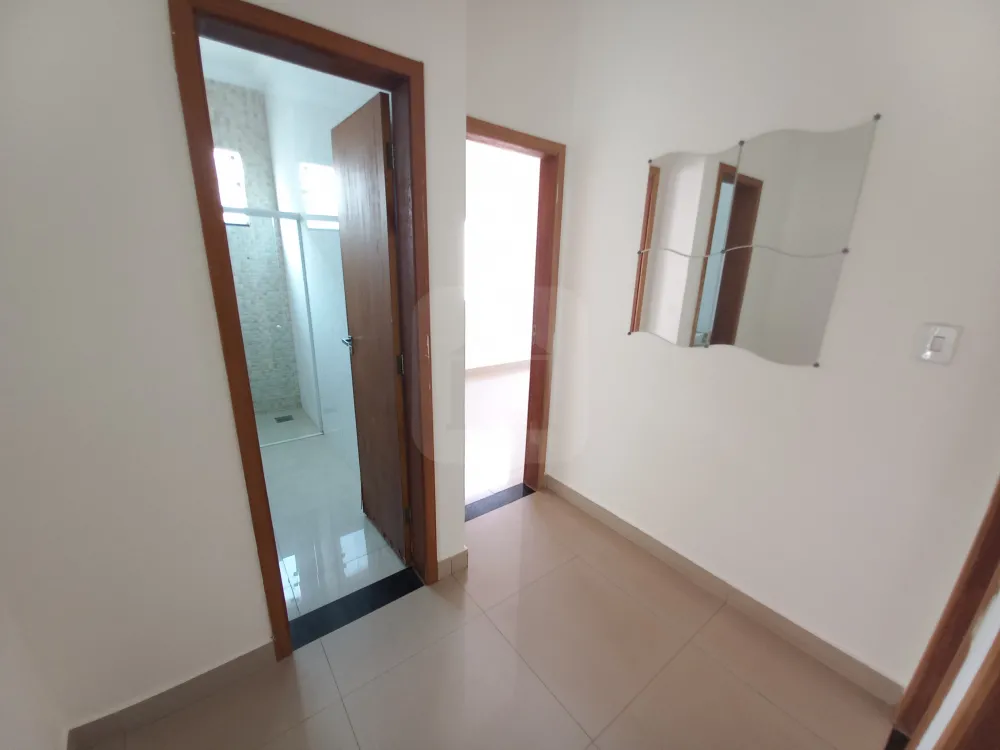 Alugar Casa / Padr&atilde;o em Uberl&acirc;ndia R$ 3.000,00 - Foto 4
