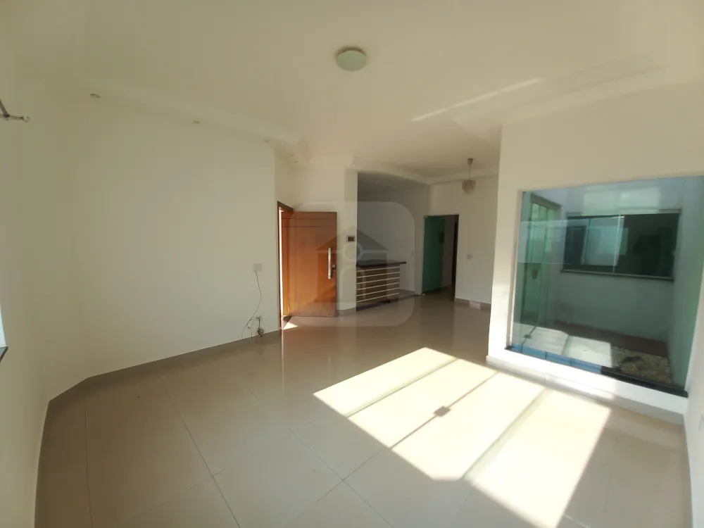 Alugar Casa / Padr&atilde;o em Uberl&acirc;ndia R$ 3.000,00 - Foto 12