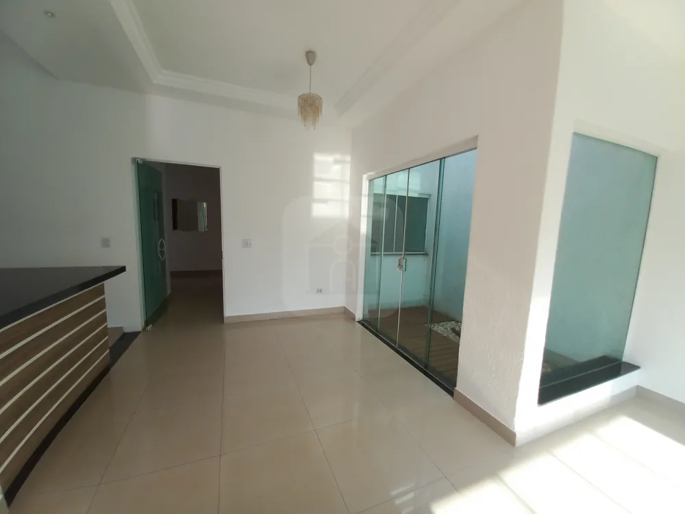 Alugar Casa / Padr&atilde;o em Uberl&acirc;ndia R$ 3.000,00 - Foto 13